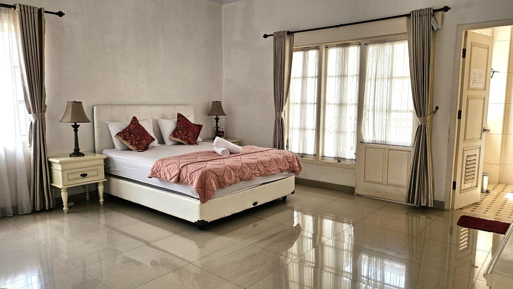 Hotel Surokarsan 9 House Yogyakarta Exterior foto