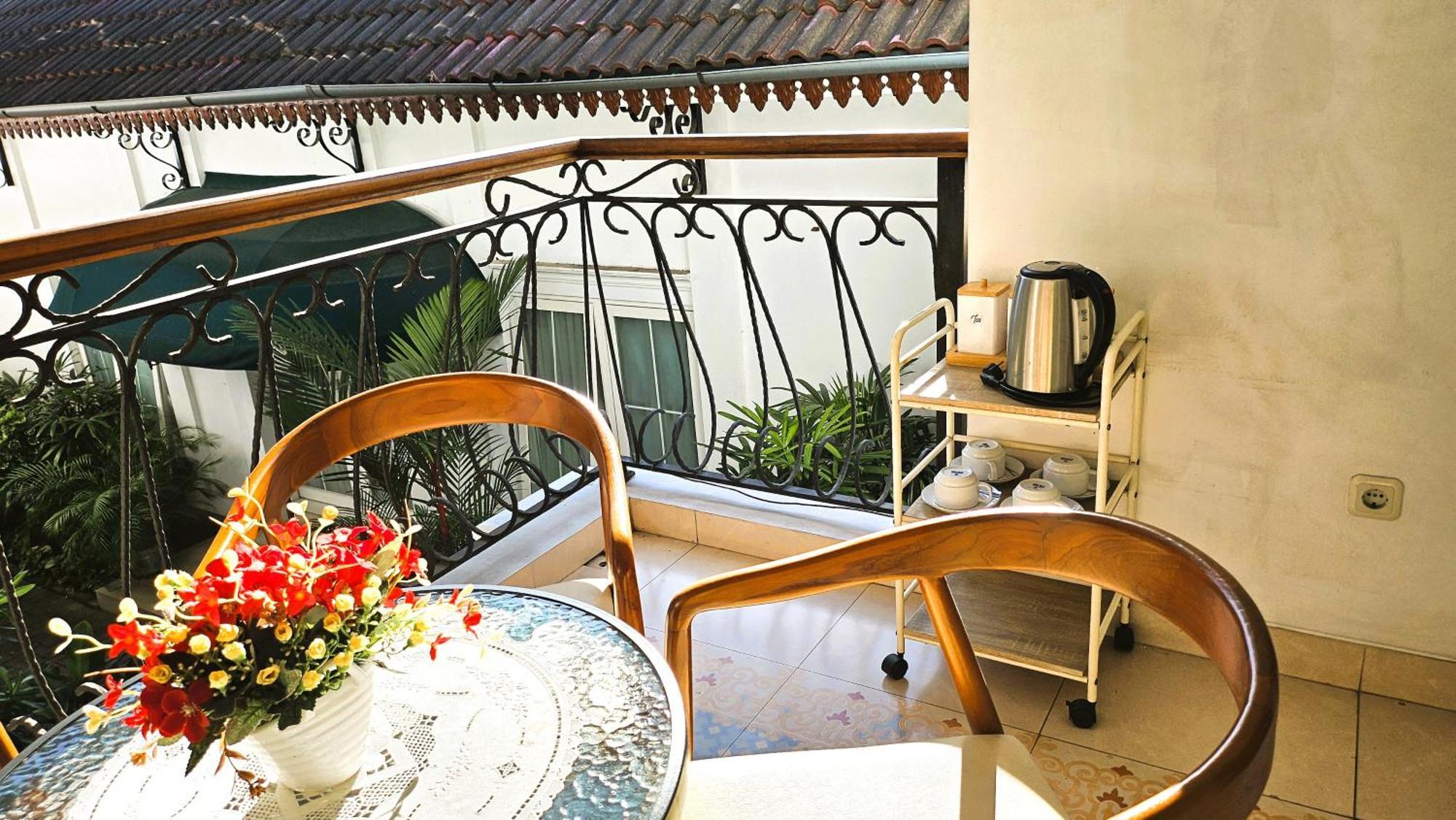 Hotel Surokarsan 9 House Yogyakarta Exterior foto