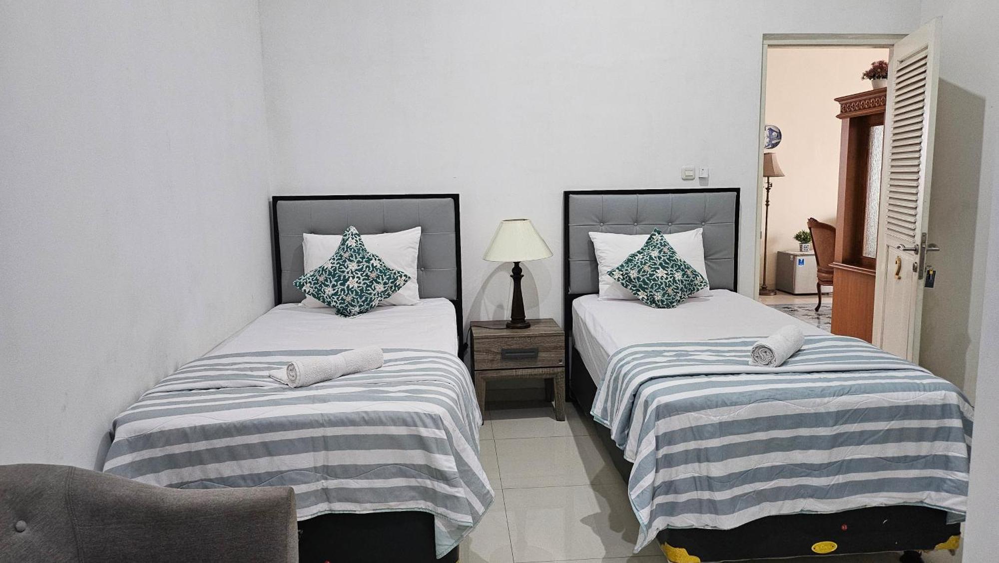 Hotel Surokarsan 9 House Yogyakarta Exterior foto
